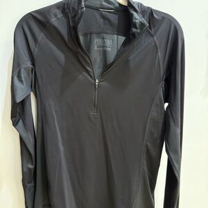 Patagonia Women’s Light Weight Quarter Zip Top